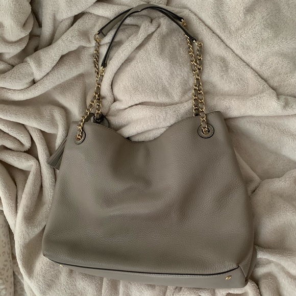 Beautiful Gray Soft Leather Tory Burch Purse - Picture 2 of 14